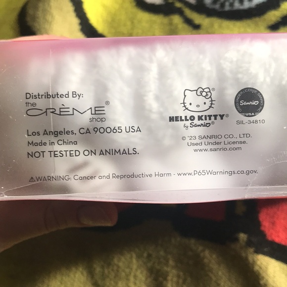 🎀✨🆕Crème Shop x Hello Kitty Limited Edition Bing’d Out Plush Spa Headband!BNIB - Picture 4 of 10